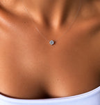 Collana “Invisible Glow”